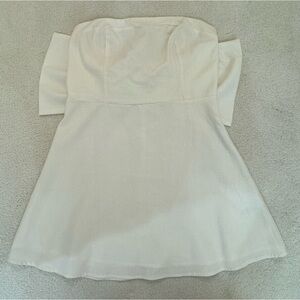 Size L White Linen Strapless Altar’d State
